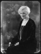 Hon. Elaine Augusta Villiers (née Guest, later Hon. Mrs Hunter) NPG x124112