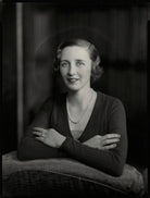 Coral Angela Leslie (née Pinckard) NPG x151627