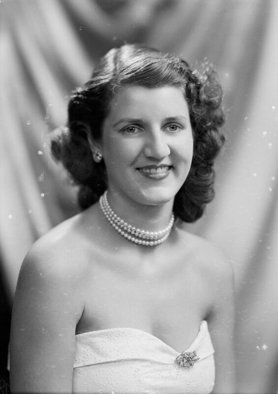 Angela kenworthy (née street), lady strabolgi npg x98136