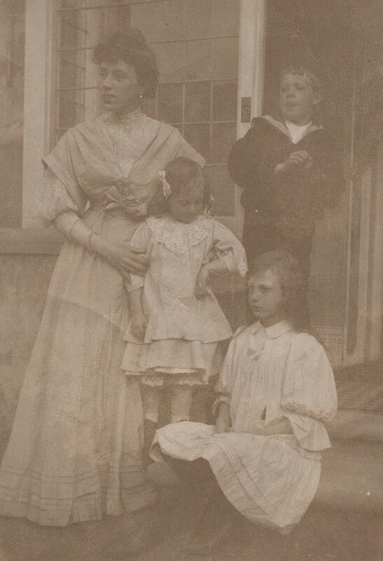 Lillian steiner (née blumberg); irene howard; doris ('dorice') stainer; alfred charles ('jimmy') steiner npg x200122