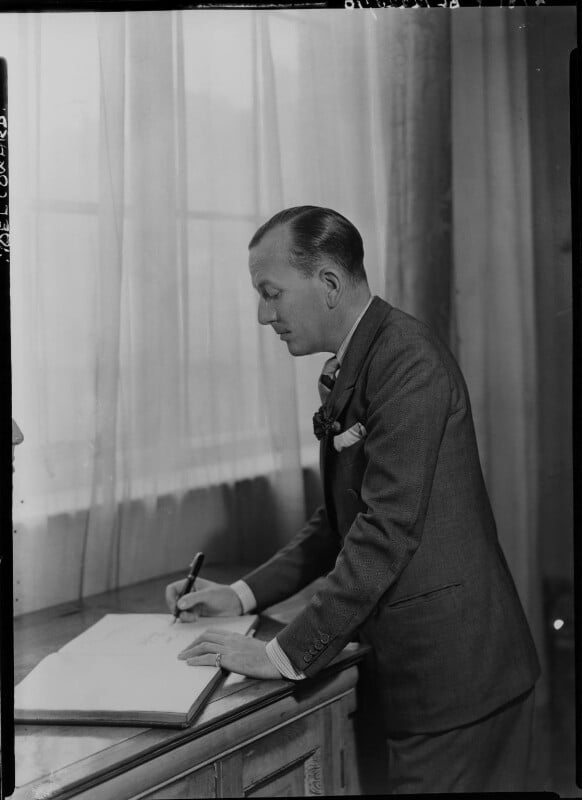 Noël coward npg x11073