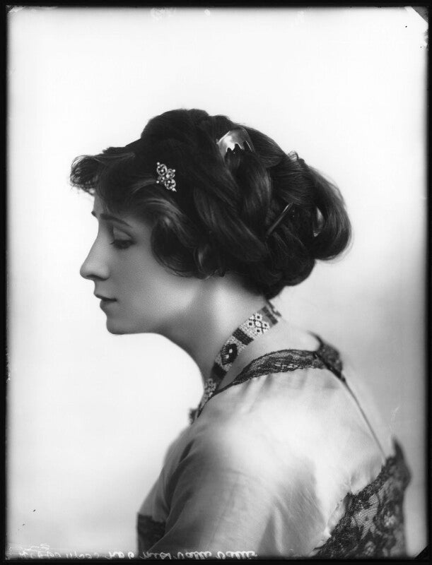 Valli valli (née valli knust) npg x101930