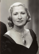 Vera Lilley (née Sklarevskai, formerly Mrs Cottingham) NPG x90287