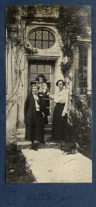 Julian Vinogradoff (née Morrell) and her Dutch cousins NPG Ax141263