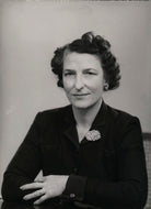 Annie Muriel Gammans (née Paul), Lady Gammans NPG x89333