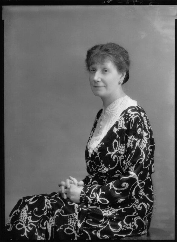 Marjorie bowen (mrs gabrielle margaret vere long) npg x27022