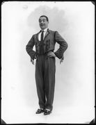 Max Dearly NPG x80649