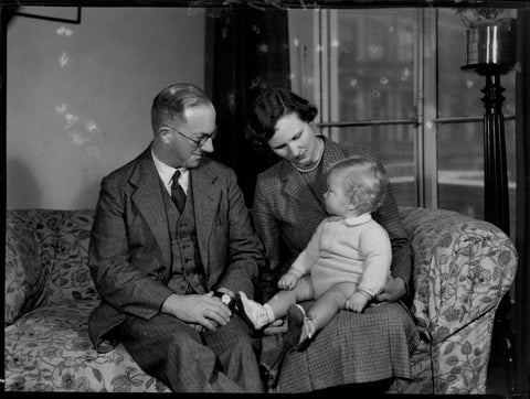 George Peregrine Walsh and Ruth Vaughan Ashe Walsh with their son NPG x98244