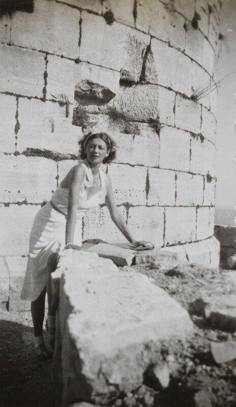 Comtesse phyllis de janzé (née boyd) npg ax183211