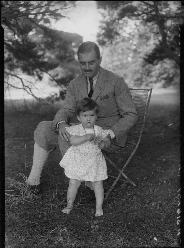 Caryl liddell hargreaves; mary jean rosalie alice st clair (née hargreaves) npg x48291