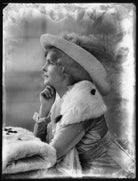 Gertrude Robins NPG x102562