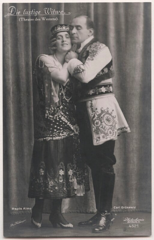 Magda almo and carl grünwald in 'the merry widow' npg x139843