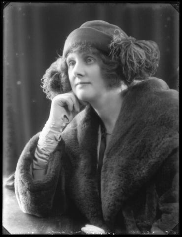 'Muriel Beaumont', Lady Du Maurier NPG x75266