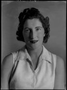 (Evelyn) Nancy Stopford (née Dickin), Lady Macpherson-Grant (later Mrs Whatman) NPG x155761