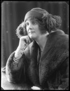 'Muriel Beaumont', Lady Du Maurier NPG x75266