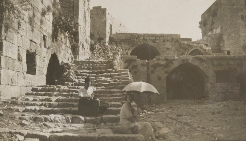 Clementine ogilvy spencer churchill (née hozier), baroness spencer churchill and an unknown man npg ax183208