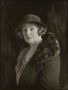Gwladys Ethel Gwendolen Eugénie (née Sutherst), Marchioness Townshend (later le Stange) NPG x150875