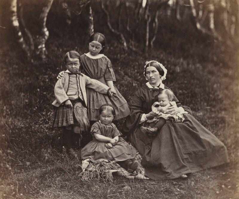 Mrs donald stewart and her children npg p22(26)