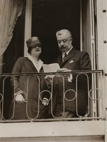 Gertie Millar and William Humble Ward, 2nd Earl of Dudley on the eve of their wedding day NPG x28120