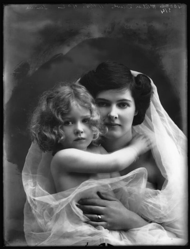 Mrs millar davis with her child npg x103984