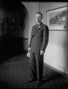 Malcolm George Dyer-Edwardes Leslie, 20th Earl of Rothes NPG x48834