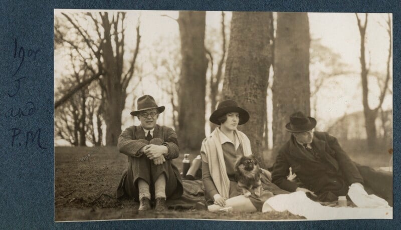 Igor vinogradoff; julian vinogradoff (née morrell); philip edward morrell npg ax142495