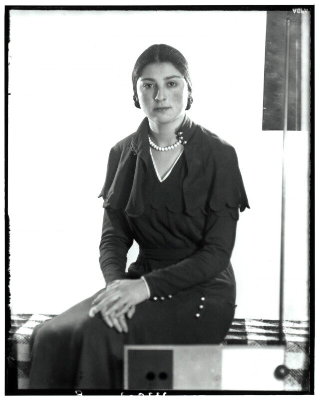 Elizabeth annette lee (née solomon) npg x125823