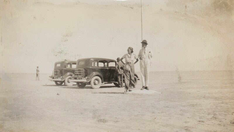 Comtesse phyllis de janzé (née boyd); walter edward guinness, 1st baron moyne of bury st edmunds npg ax183248