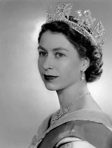 Queen Elizabeth II NPG x37853