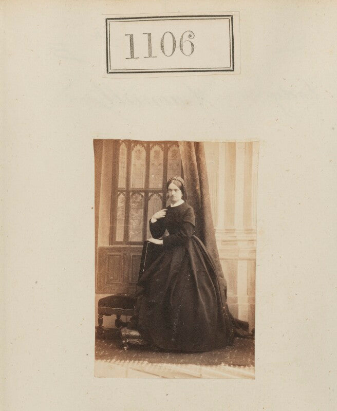 Unknown sitter npg ax50601