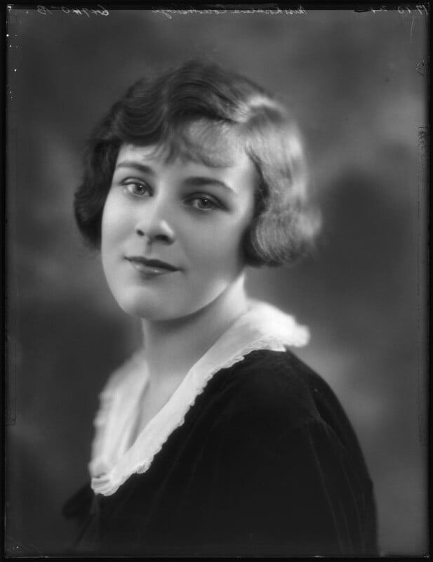Rosaline courtneidge npg x122964