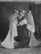 Gertrude Stansfield Phipps with her daughters Katherine and Elizabeth NPG x69109