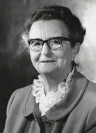 Margaret Read NPG x166034