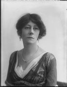 Violet Vanbrugh (Violet Augusta Mary Barnes) NPG x34388