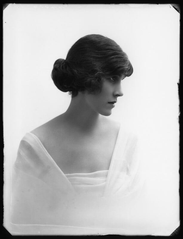 Hilda moore npg x103105