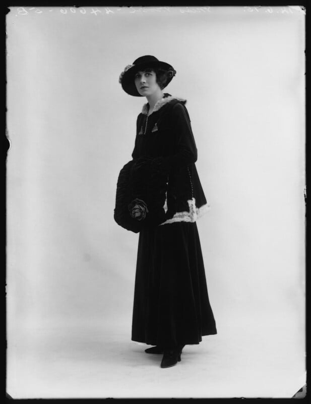 Hilda moore npg x103109