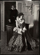 Laurence Olivier as Michael Ingolby and Vivien Leigh as Cynthia in 'Fire Over England' NPG x19528