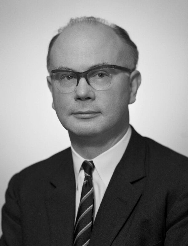 Ewen m'ewen npg x171174