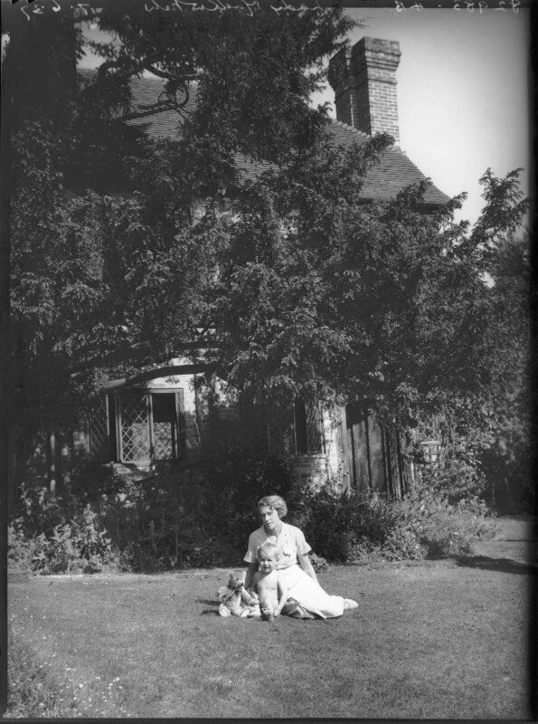 Charlach mackintosh; lady jean bell (née douglas hamilton) npg x37166