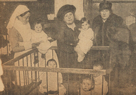 Baroness Catherine d'Erlanger; Muriel Frances Louisa Duncombe (née Talbot), Viscountess Helmsley (later Mrs Owen) and six unknown sitters NPG Ax105726