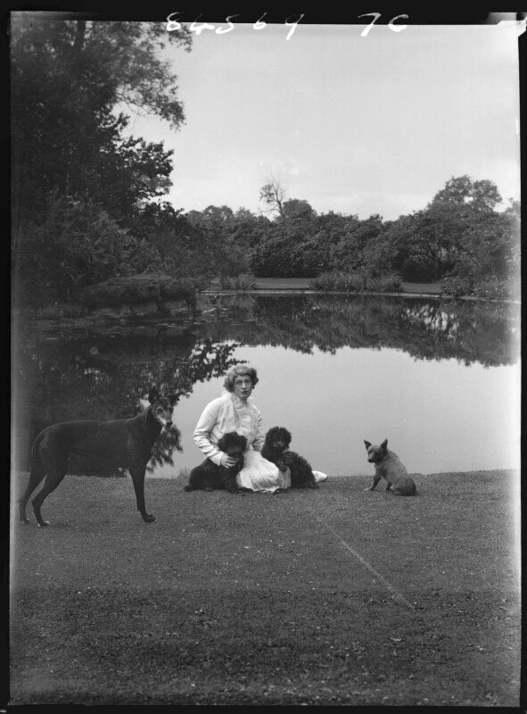 Marigold rosemary joyce (née lubbock), countess of londesborough (later mrs de lubicz bakanowski) npg x155588