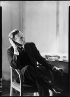 Rhys Davies NPG x11266