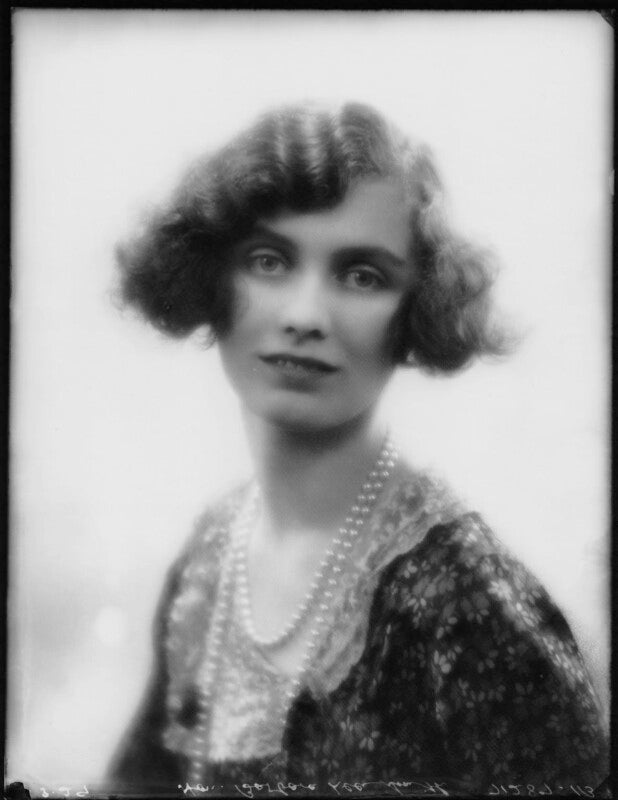 Barbara hamilton (née lea smith), 14th baroness dudley npg x124456