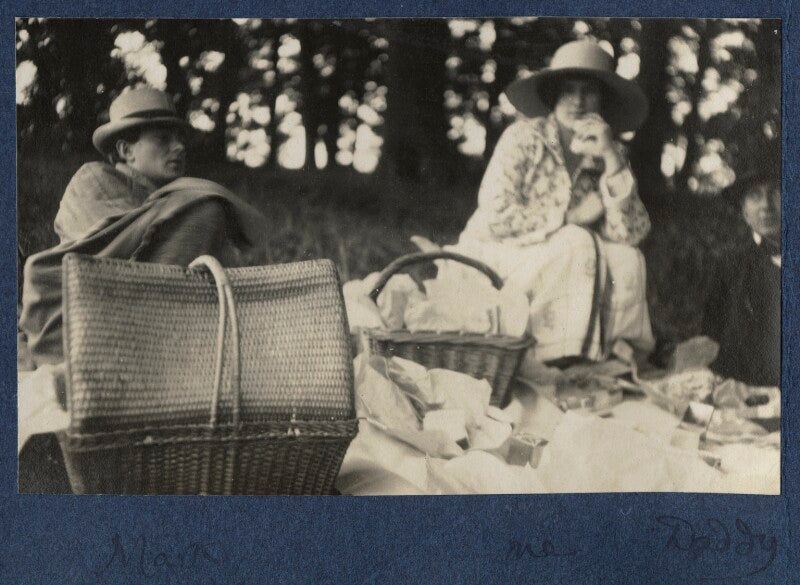 Mark gertler; julian vinogradoff (née morrell) npg ax141770