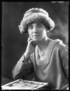 Hannah Mildred ('Nina') (née Behrens), Lady Cohen NPG x122252