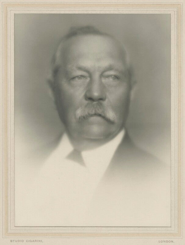 Arthur conan doyle npg x8038