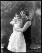 Irina Vivien Beer (née de Châteaubrun); Marquise Nora Vivien de Châteaubrun (née Lynch) NPG x158425