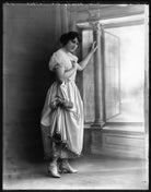Dorothy Dix as Julia Pendleton in 'Daddy Long-Legs' NPG x124211