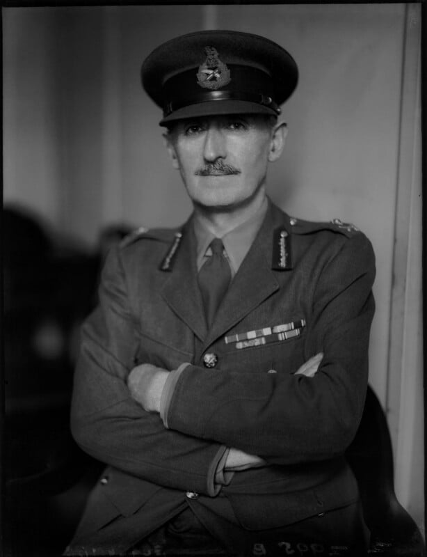 Oliver pearce edgcumbe npg x164277