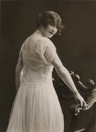 Iris Hoey NPG x83081